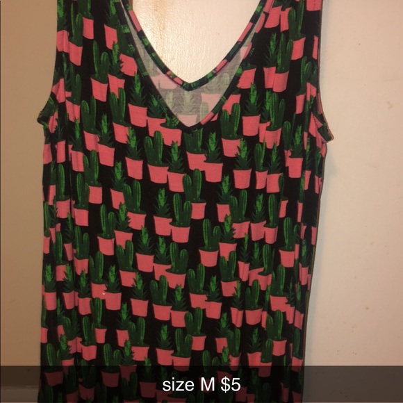 Clothes - Picture 3 of 8